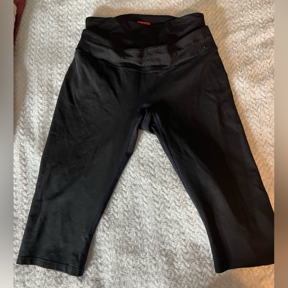Black Spax Capri leggings
